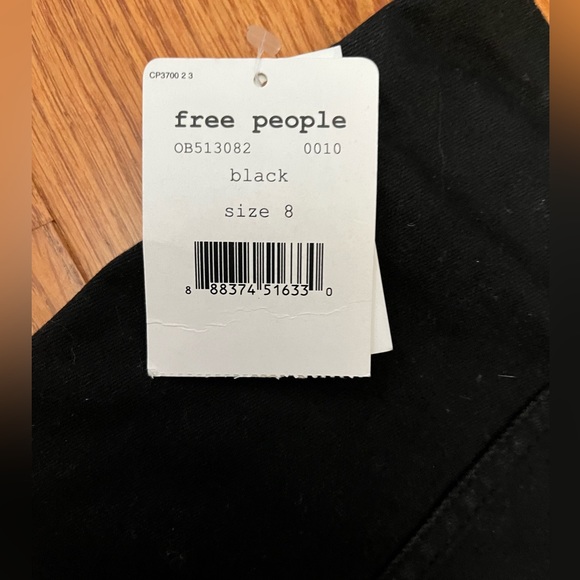 Free People Stretchy Black Mini Skirt with Zipper Closure in Back NWT — 8 - Picture 5 of 6